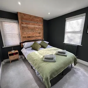 City Flat Perfect For Long Apartment Brighton